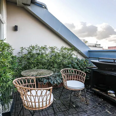 Alte Schoenhauser Penthouse By Suite030